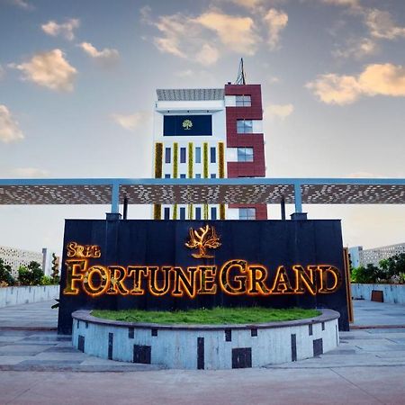 فندق Sree Fortune Grand, Tadepalli Tadepalle المظهر الخارجي الصورة