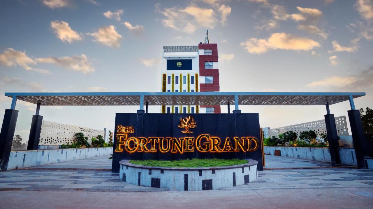 فندق Sree Fortune Grand, Tadepalli Tadepalle المظهر الخارجي الصورة